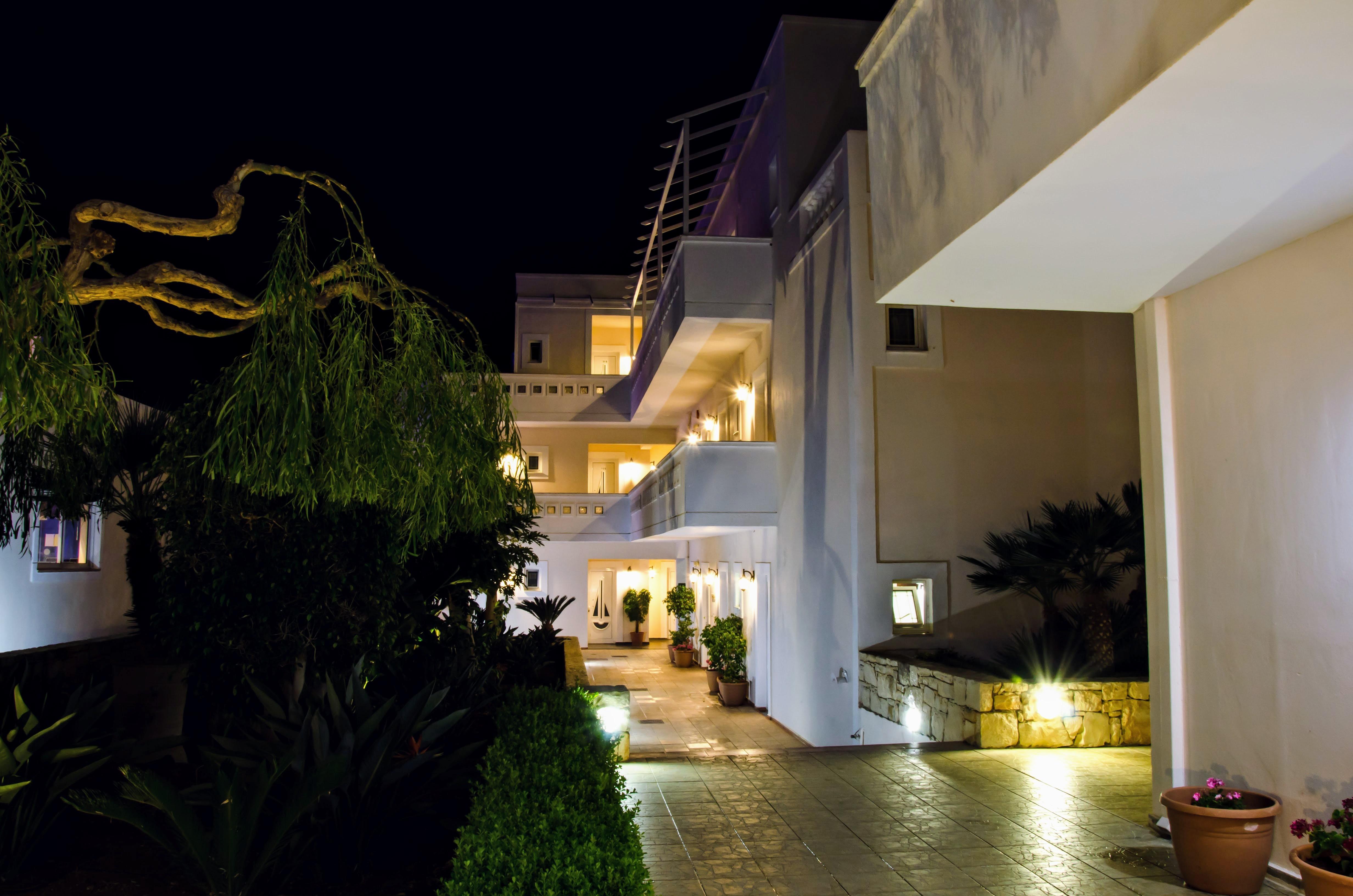 Yiannis Manos Hotel Resort Malia Exteriör bild