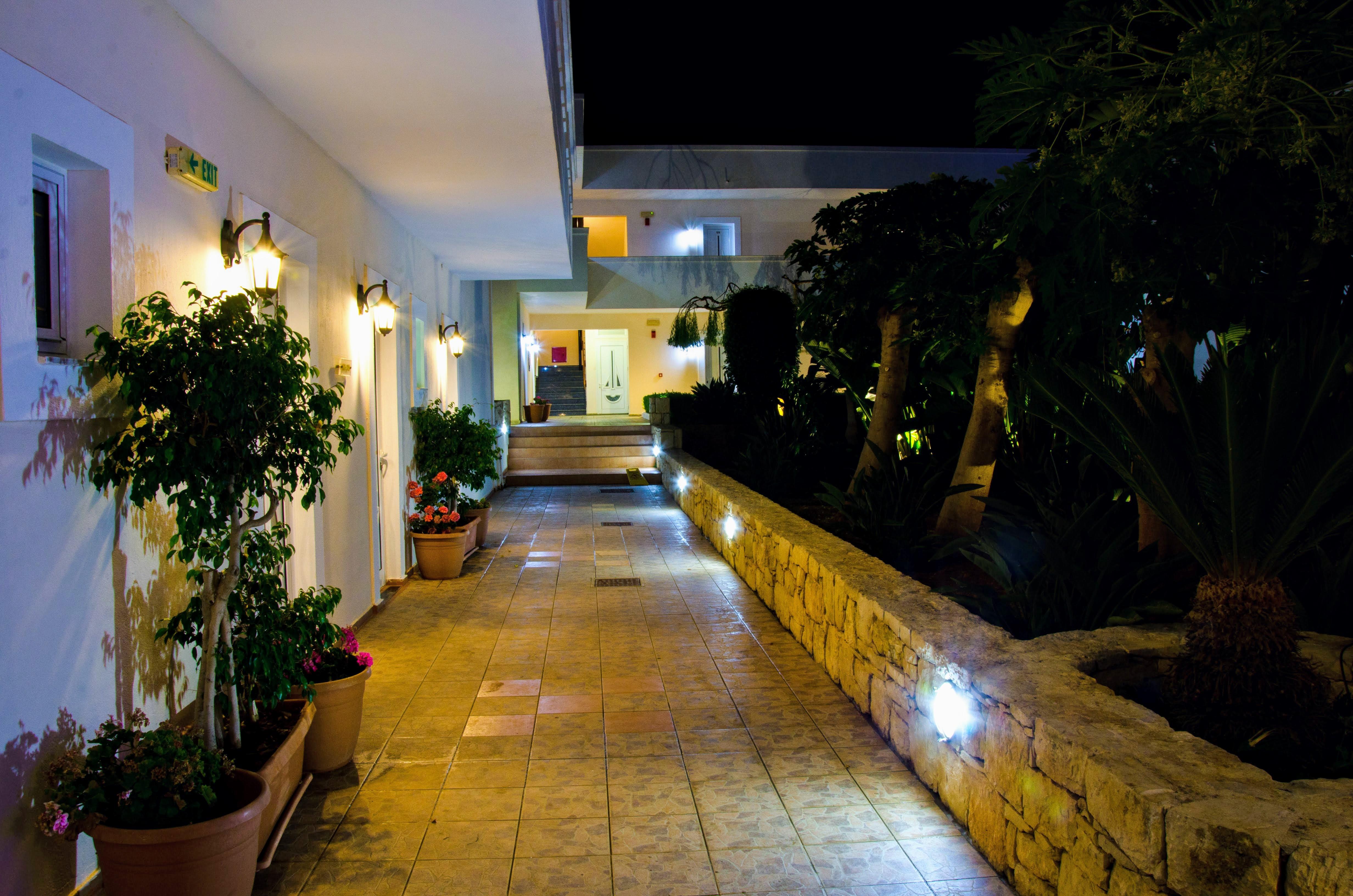 Yiannis Manos Hotel Resort Malia Exteriör bild